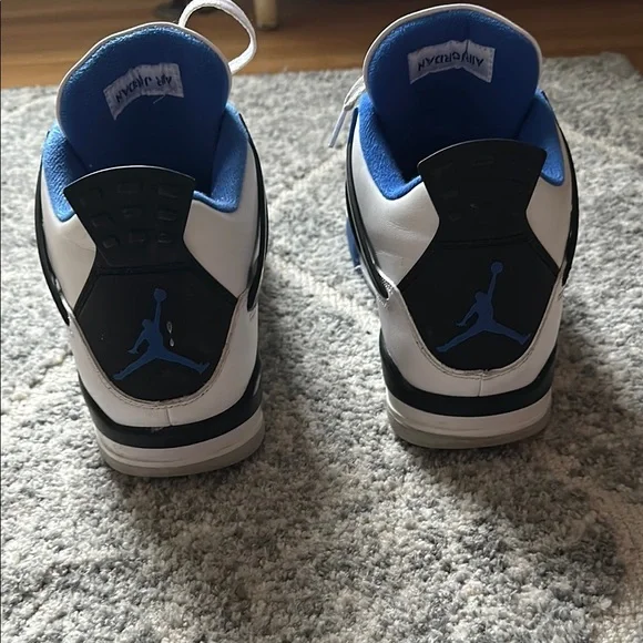 Air Jordan 4 Motorsport
